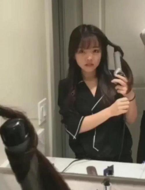 吃瓜娱乐微博头像图片女,微博头像女生展现独立强大，教你如何体面度过失恋期”