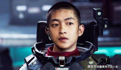 爱豆吃瓜娱乐酱黄景瑜,从争议到人气,娱乐圈的硬汉成长之路 第3张 爱豆吃瓜娱乐酱黄景瑜,从争议到人气,娱乐圈的硬汉成长之路 第3张
