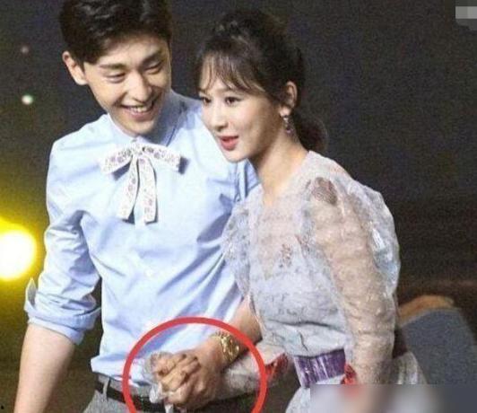 娱乐吃瓜酱粘人的男朋友,甜蜜与挑战并存 第3张 娱乐吃瓜酱粘人的男朋友,甜蜜与挑战并存 第3张