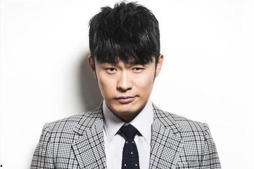 陈赫娱乐圈吃瓜事件真相,揭秘真相背后的曲折历程 第2张 陈赫娱乐圈吃瓜事件真相,揭秘真相背后的曲折历程 第2张