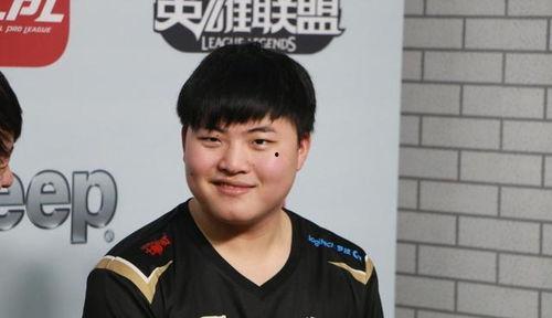 电竞圈和娱乐圈吃瓜,揭秘两大圈层的“吃瓜”风云 第2张 电竞圈和娱乐圈吃瓜,揭秘两大圈层的“吃瓜”风云 第2张