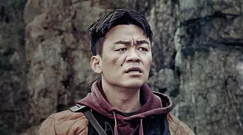 娱乐圈吃瓜男导演是谁,那位热衷吃瓜的神秘男导演身份大起底 第1张 娱乐圈吃瓜男导演是谁,那位热衷吃瓜的神秘男导演身份大起底 第1张