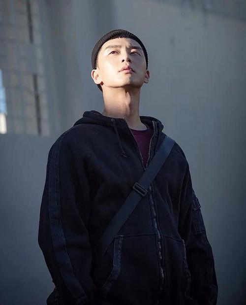 双男主娱乐圈吃瓜文推荐,瓜田里的甜蜜较量  第2张
