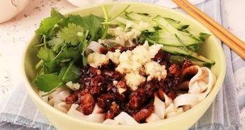 娱乐吃瓜酱吃面条视频在线观看,面条美食之旅，在线观看带你领略美味瞬间  第2张