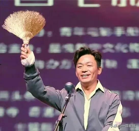 娱乐圈吃瓜爆料天王是谁,揭秘幕后真相  第2张