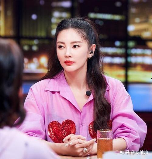 张奕娱乐圈吃瓜是真的吗,真相还是谣言? 第3张 张奕娱乐圈吃瓜是真的吗,真相还是谣言? 第3张