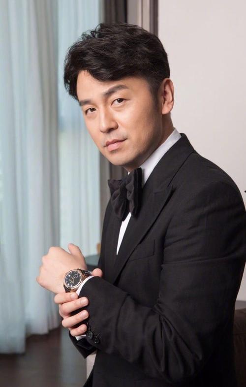 娱乐圈吃瓜男导演有哪些,那些热衷于吃瓜的男导演众生相  第2张