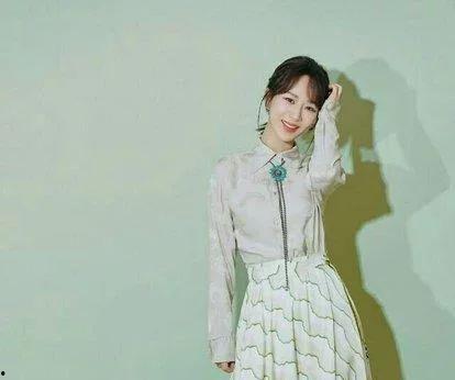 娱乐圈吃瓜爆料杨紫是谁,娱乐圈吃瓜爆料中的焦点人物  第3张