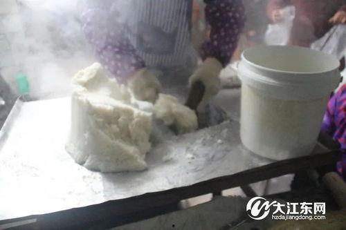 娱乐吃瓜酱爷爷带骨灰盒,遗愿带骨灰盒引发网友热议  第2张